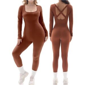 NWT FITTIN Women Long Sleeve Jumpsuit Size Large